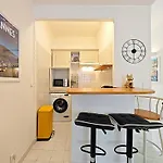 Viva Riviera - 19 Rue Des Frères Pradignac *